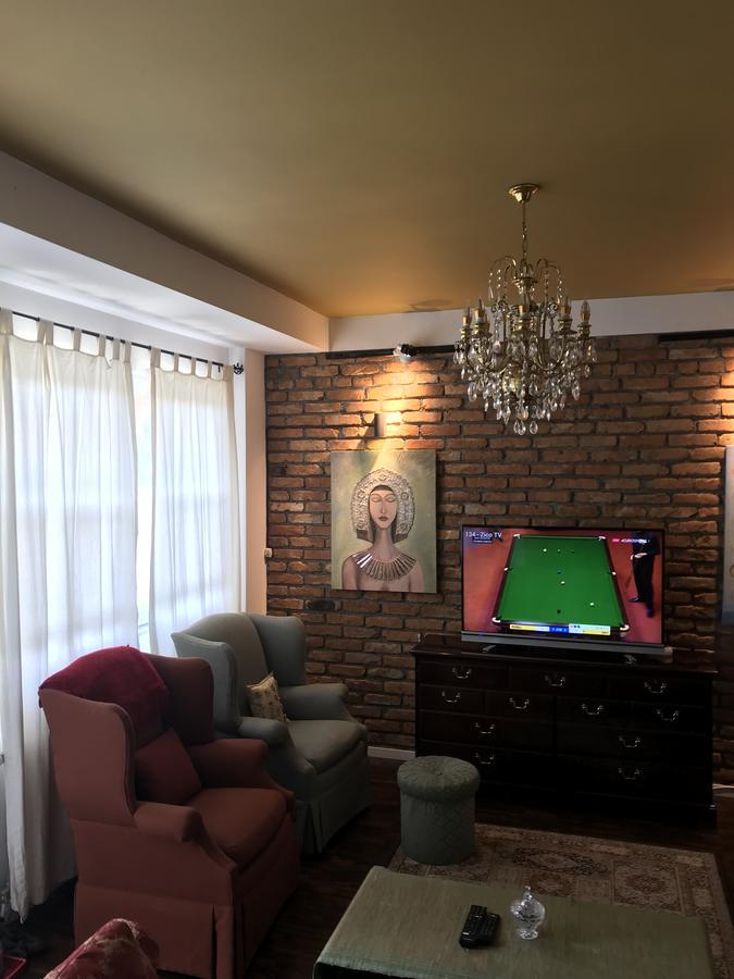Apartment Nesti In Pristina Kosovo Luaran gambar