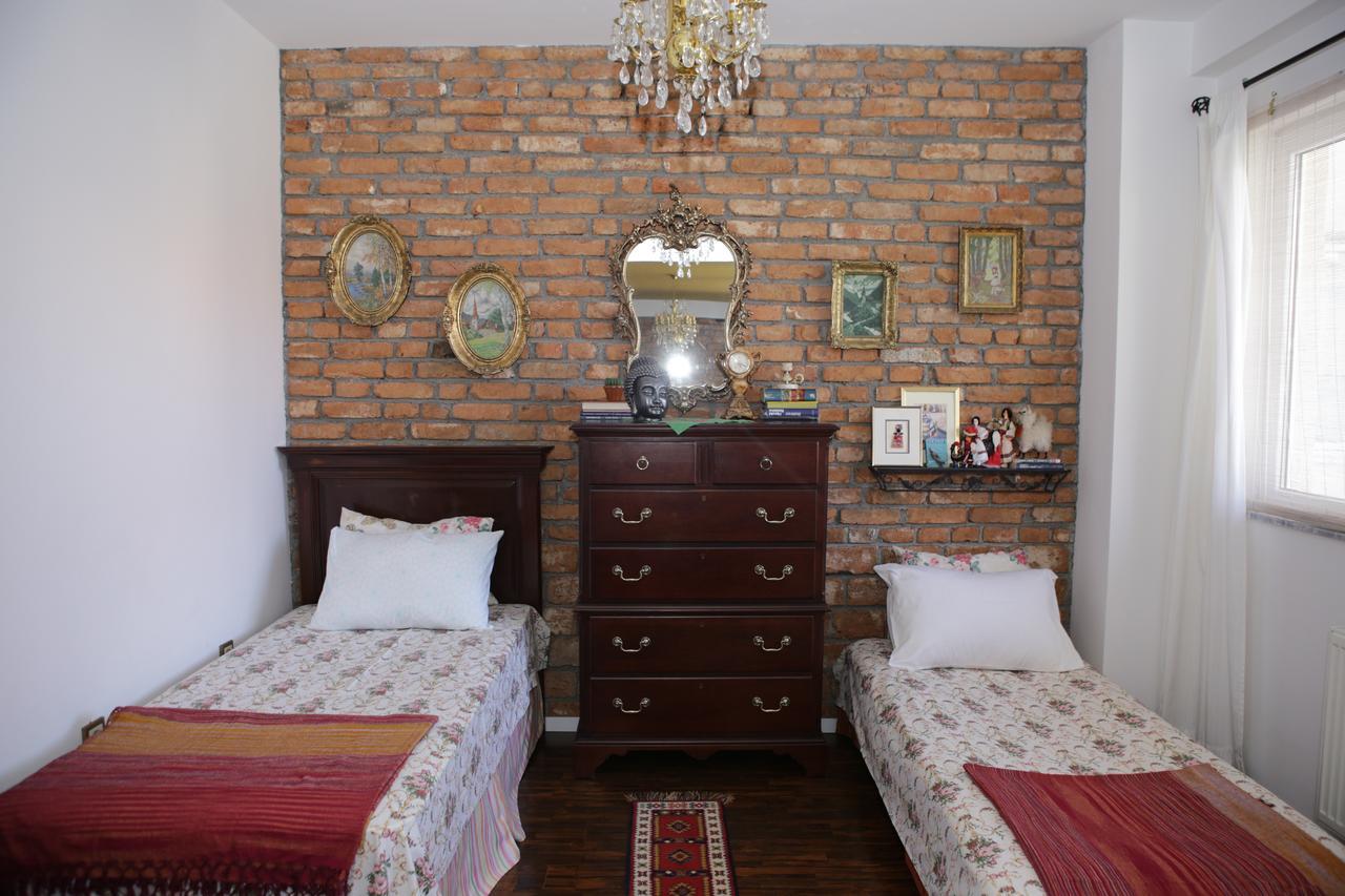 Apartment Nesti In Pristina Kosovo Luaran gambar