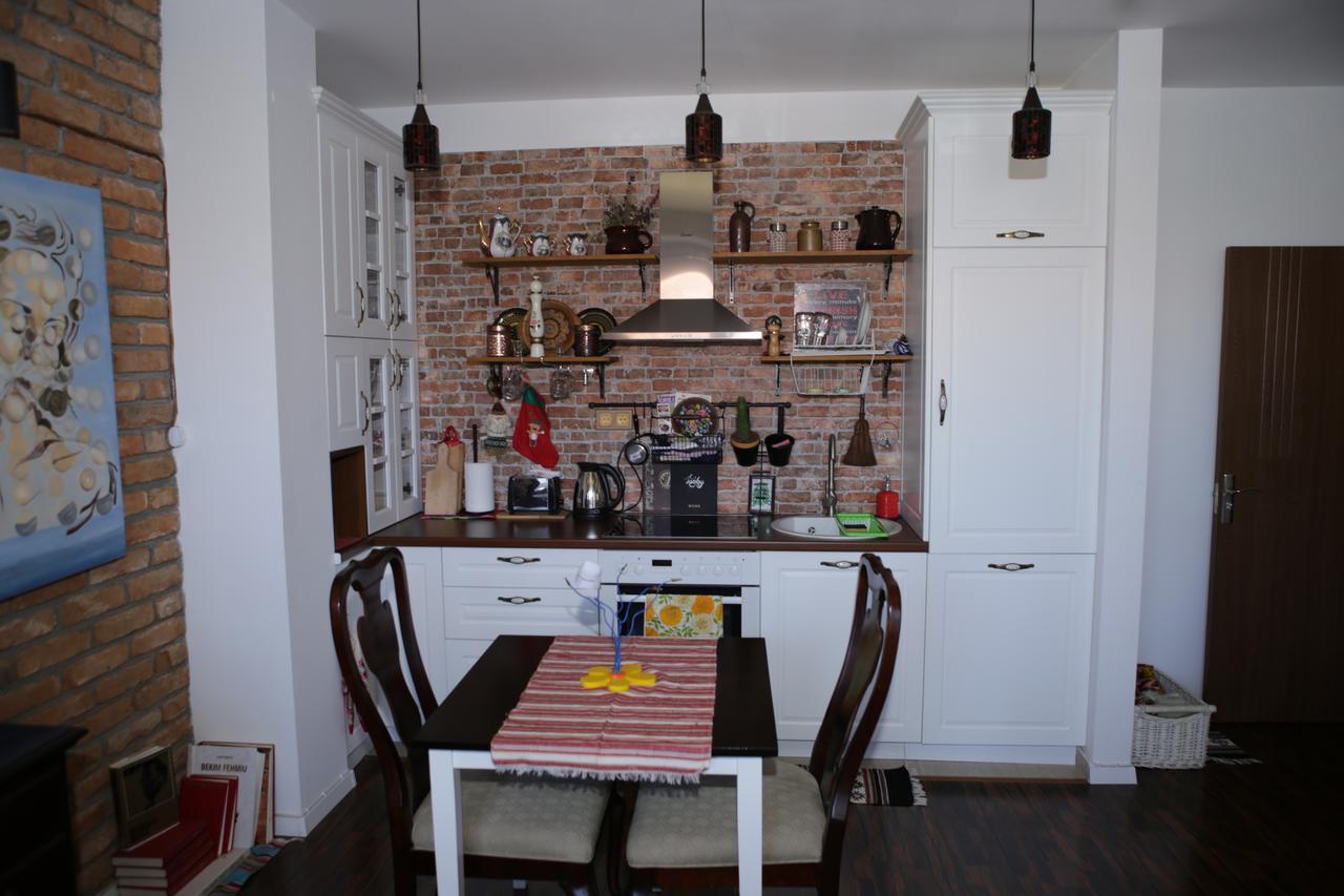 Apartment Nesti In Pristina Kosovo Luaran gambar